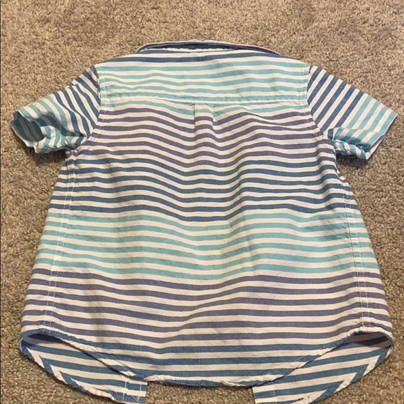 Short Sleeve Button Down Shirt - Picture 3 of 4